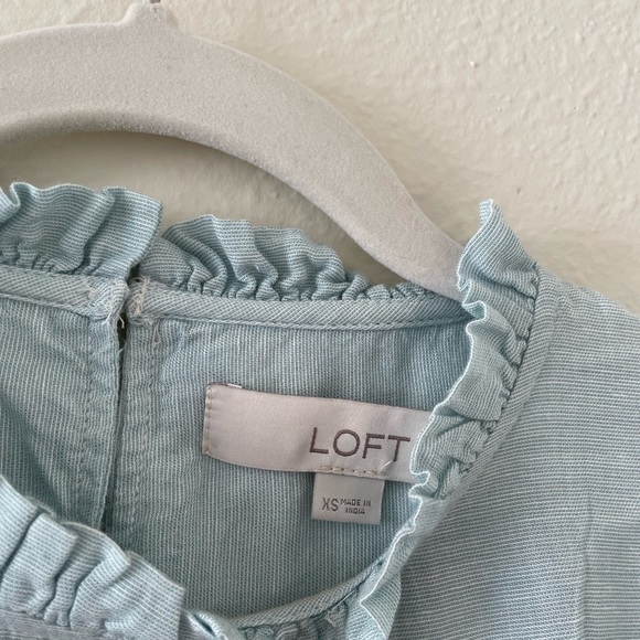 LOFT | Ruffle Blouse Shell - Picture 3 of 5